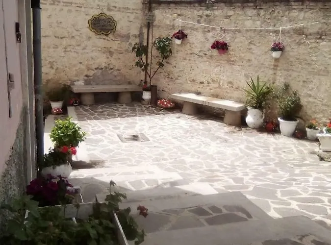 La Casetta Del Castello Bed & Breakfast *